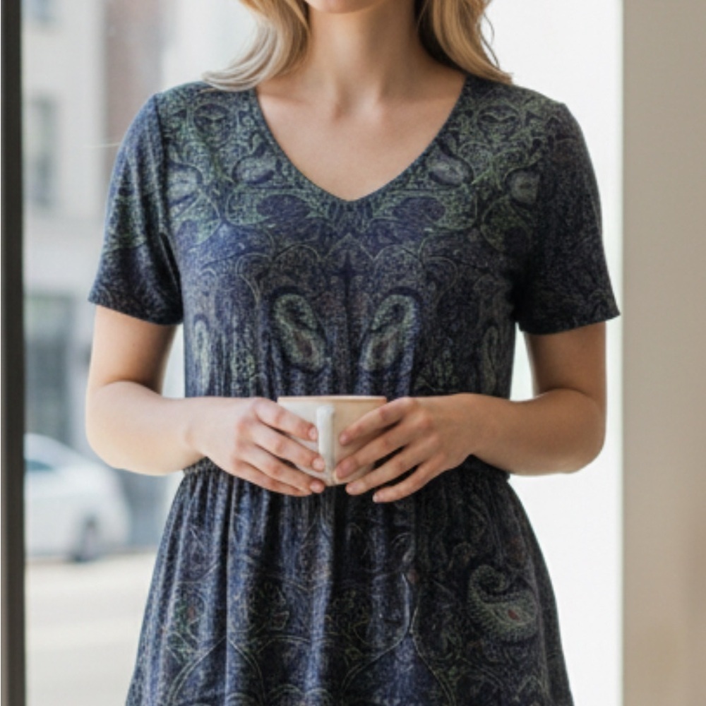 Prarie Boho Paisley Peplum Blouse Navy Blue Short Sleeve Top Size Medium NWT